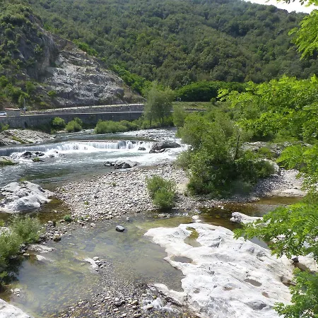 In Ardeche Near Chateau De Ventadour Ferienhaus